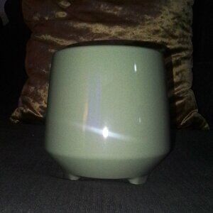 Green garden pot vase